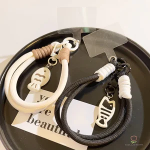 สายจับโทรศัพท์สายคล้องโทรศัพท์มือถือแบบถักสายคล้องโทรศัพท์กล้องสั้น สายคล้องโทรศัพท์แมวปลาตัวเล็ก