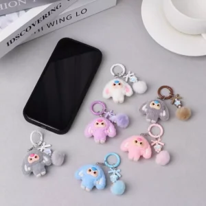 3Dพวงกุญแจห้อยโทรศัพท์ตุ๊กตา หูห้อยกระต่ายกระเป๋าเป้น่ารัก พวงกุญแจห้อยกระเป๋านักเรียน จี้รถ พวงกุญแจของขวัญ
